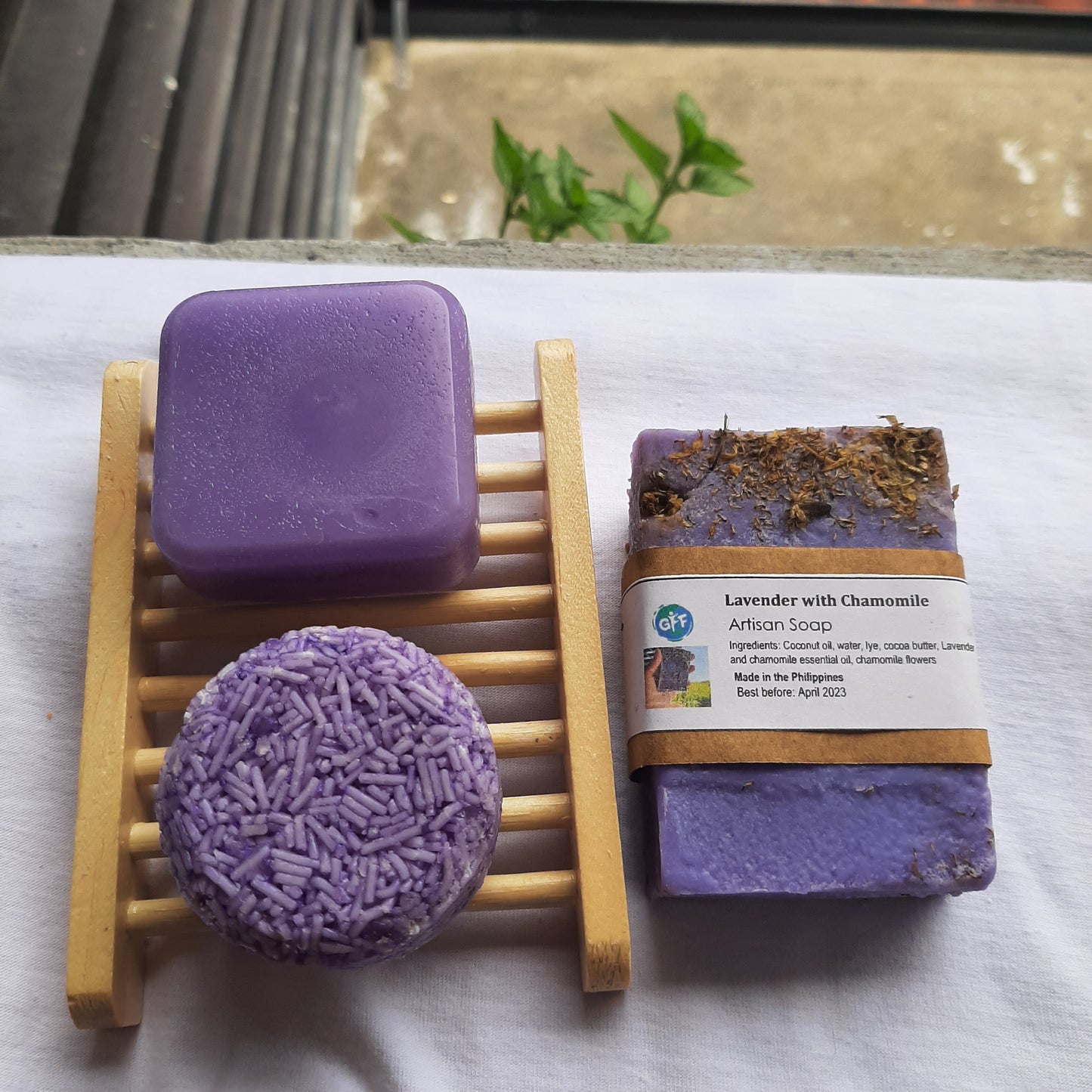 Deluxe trio with free bamboo soap holder